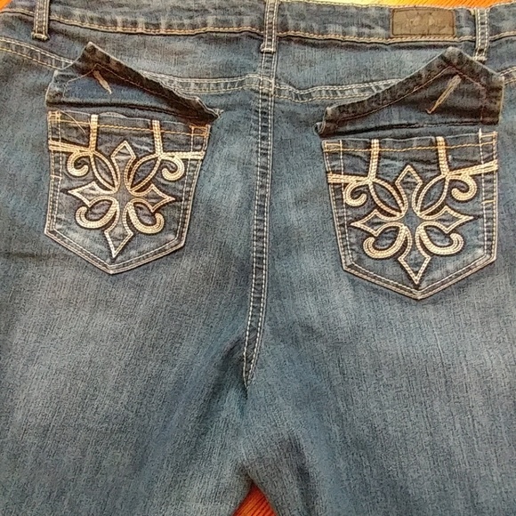 Plus Size ZCO Jeans - Picture 6 of 6